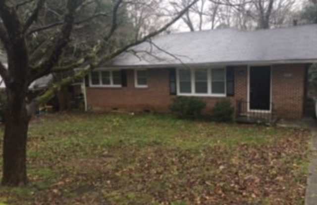 4601 Hillpine Rd - 4601 Hillpine Road, Forest Park, GA 30297