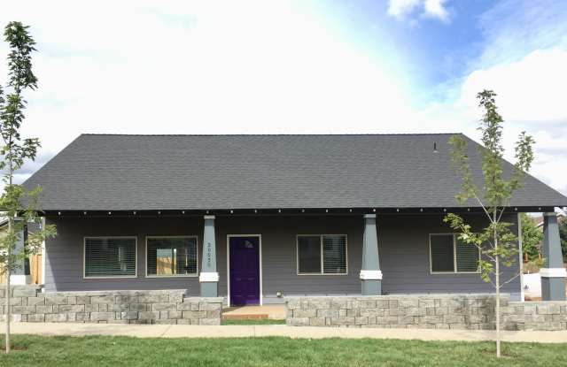 Single level home in SW Bend, close to the Old Mill! Gallery 1