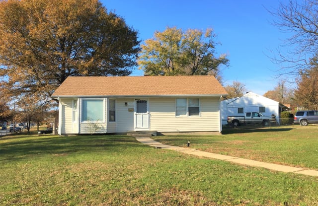 900 Montrose Ave - 900 Montrose Avenue, Laurel, MD 20707