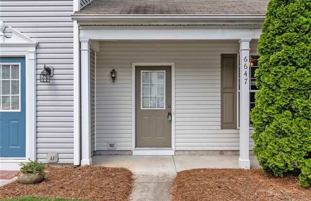 6647 Rothchild Drive Gallery 2