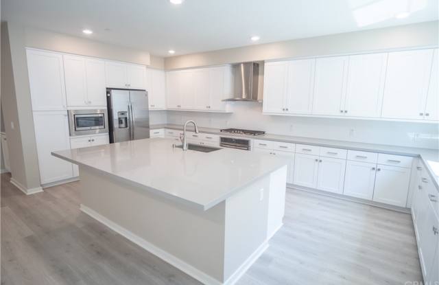 190 Tribeca - 190 Tribeca, Irvine, CA 92614