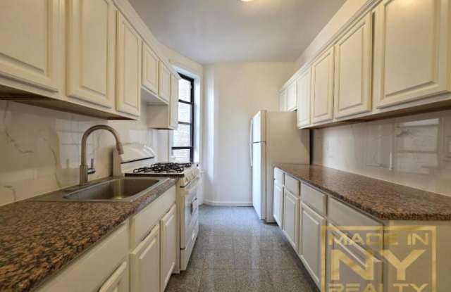 41-07 42nd St photos photos