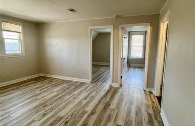 4727 North Hopkins Street - A photos photos