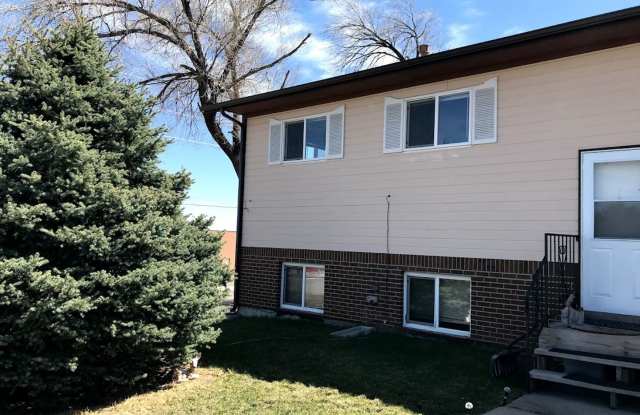 New 3B/2B Unit in Englewood! AVAILABLE NOW! photos photos