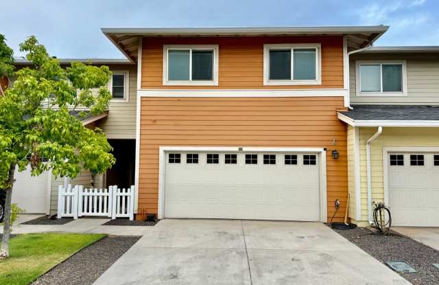 3BD/2.5BA/Townhome with Private Patio and Garage photos photos