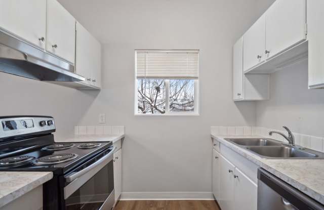 Spacious 2-Bedroom Apartment for Rent in Millwood Spokane Valley - Updated Unit with A/C, Stainless Appliances, and Covered Parking at 9025 E Liberty Ave photos photos