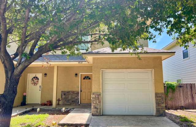 Charming 3 Bedroom Townhome Near Medical Center and Ingram Park photos photos