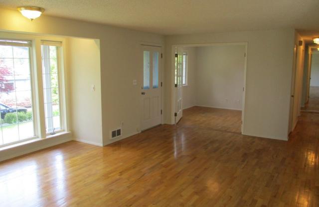 7507 Hill Avenue Gallery 3