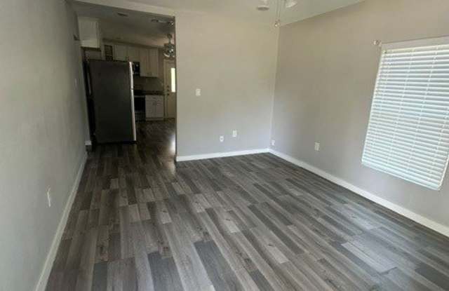 405 Maple Drive Gallery 3