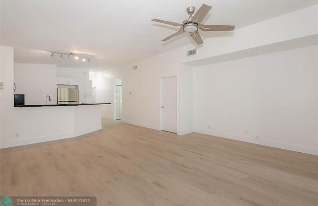 15725 Woodgate Ct - 15725 Woodgate Court, Sunrise, FL 33326