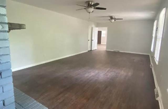 8033 Navios Drive Southeast Gallery 4