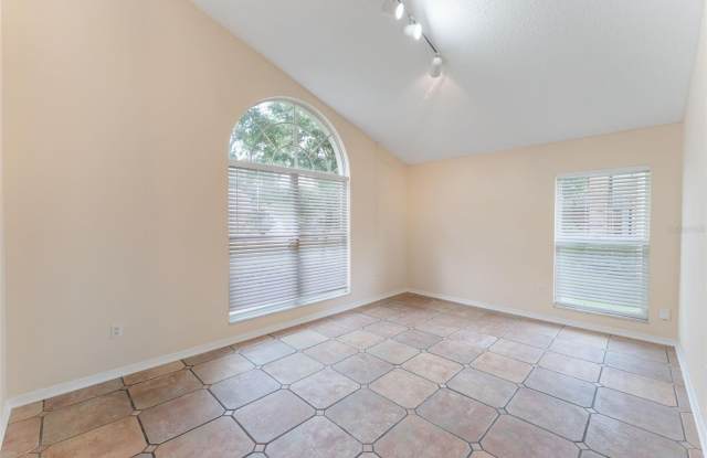 3845 GATLIN PLACE Circle Gallery 2