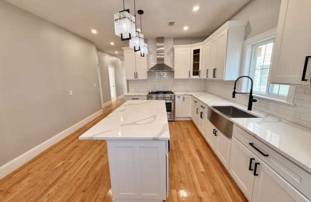 20 Irma St. photos photos