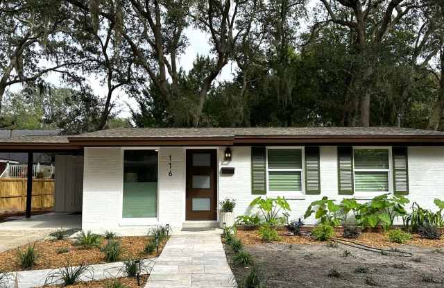 Charming Remodel Near Historic Fernandina Beach Gallery 1