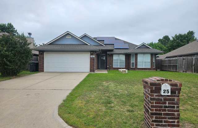 (3) Bed/(2) Bath in SW OKC/Moore Avail NOW! Pet Negotiable! photos photos