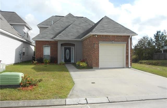 134 EMERALD OAKS Drive - 134 Emerald Oaks Drive, St. Tammany County, LA 70433