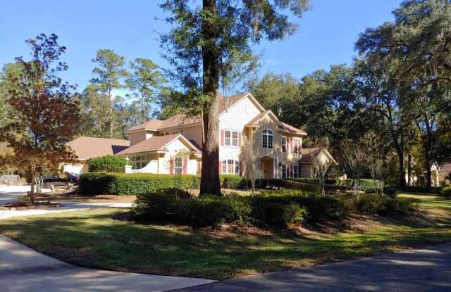 Beautiful 5/ 4.5 pool home in Shenandoah neighborhood! - 7812 Northwest 18th Lane, Alachua County, FL 32605 Beautiful 5/ 4.5 pool home in Shenandoah neighborhood! - 7812 Northwest 18th Lane, Alachua County, FL 32605