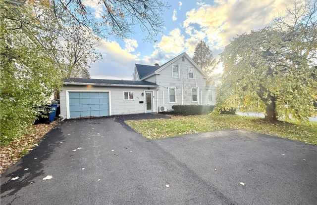 222/220 E Seneca Turnpike photos photos