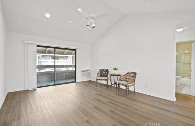 326 Streamwood photos photos