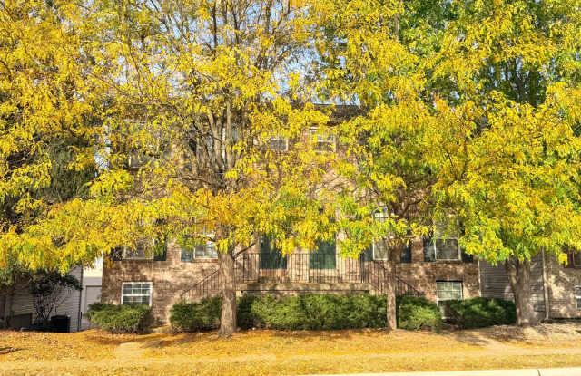 NOW SHOWING: 3 Bedroom / 2.5 Bathroom located at 3023 Skylar Ln. Gallery 1