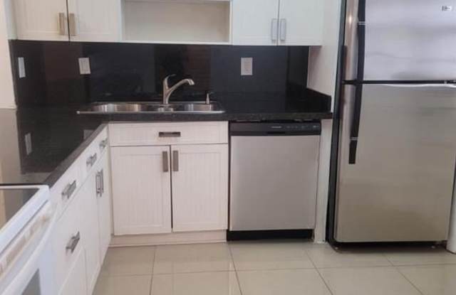 2510 SW 81st Ave - 2510 Southwest 81st Avenue, Davie, FL 33324