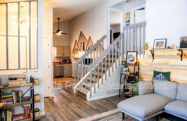 6065 Pemberton Way Gallery 4
