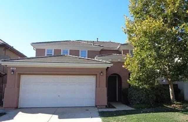 2026 LaRabyn Way photos photos