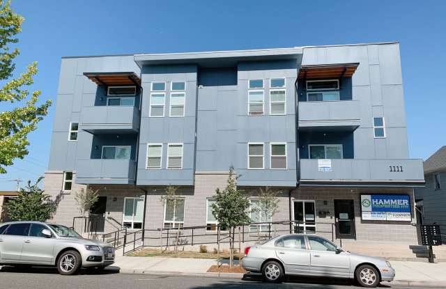 1111 N Forest St photos photos