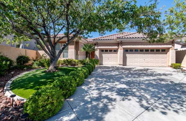 RESORT STYLE LIVING WITH POOL, SPA , CASITA ON 1-QUARTER ACRE IN SUMMERLIN WEST!!! Gallery 3