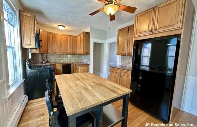 28 Goldsmith St. - 28 Goldsmith Street, Boston, MA 02130