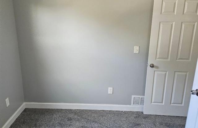 5056 Bewick St, 3 Beds | 1 Full Bath | For Rent Gallery 4