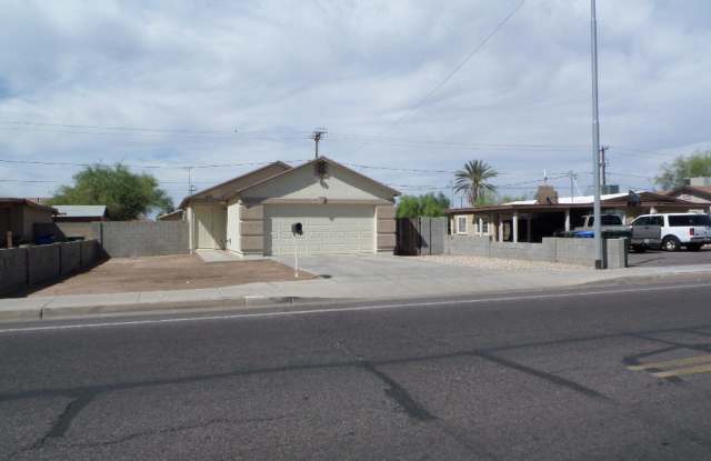 2434 E Roeser Rd - 2434 East Roeser Road, Phoenix, AZ 85040