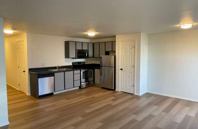 The Elizabeth Townhomes - Prineville photos photos