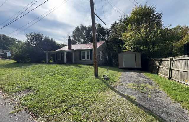 Move in ready 2 bed 1 bath home in Lincolnton! Gallery 3