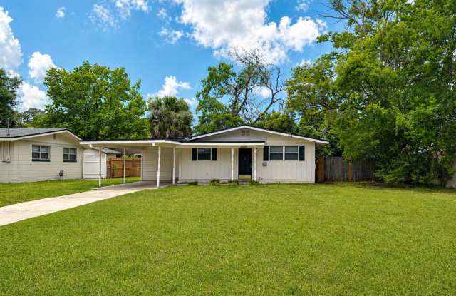 Spacious 4/2 Family Home on Westside Jax! photos photos