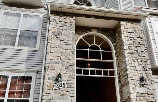 5928 FOUNDERS CROSSING Court unit: 303 - 5928 Founders Crossing Court, Franconia, VA 22310 5928 FOUNDERS CROSSING Court unit: 303 - 5928 Founders Crossing Court, Franconia, VA 22310