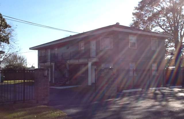 2110 Willow Street photos photos