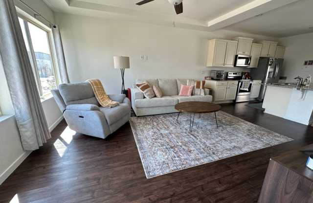 GORGEOUS 2 BEDROOM CARRIAGE HOME IN THE STUNNING BANNING LEWIS RANCH NEIGHBORHOOD!!!!!! Gallery 3