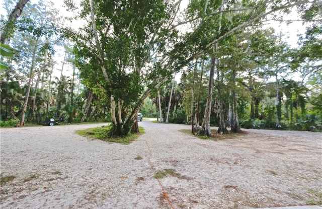 5461 Boxwood Way Gallery 1