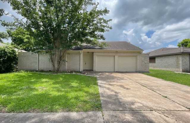 10414 Huntington Way - Ask about our NO SECURITY DEPOSIT option! - 10414 Huntington Way Drive, Houston, TX 77099