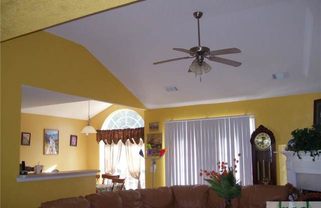 165 Arbor Village Drive Gallery 4