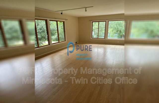 9629 Rich Valley Blvd - 9629 Rich Valley Boulevard, Inver Grove Heights, MN 55077