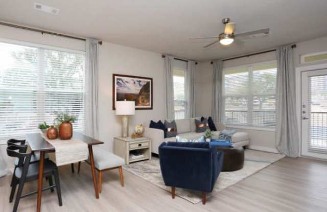 2240 N FM 620 Gallery 2
