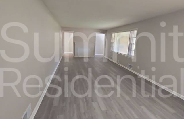 5353 Blue Ridge Boulevard Gallery 3