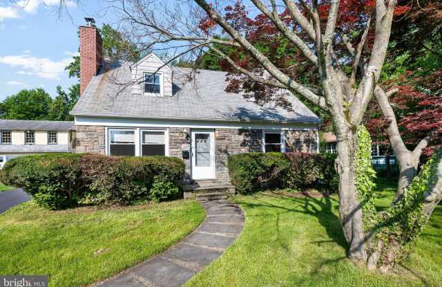 412 N BELLEVUE AVENUE - 412 North Bellevue Avenue, Delaware County, PA 19087