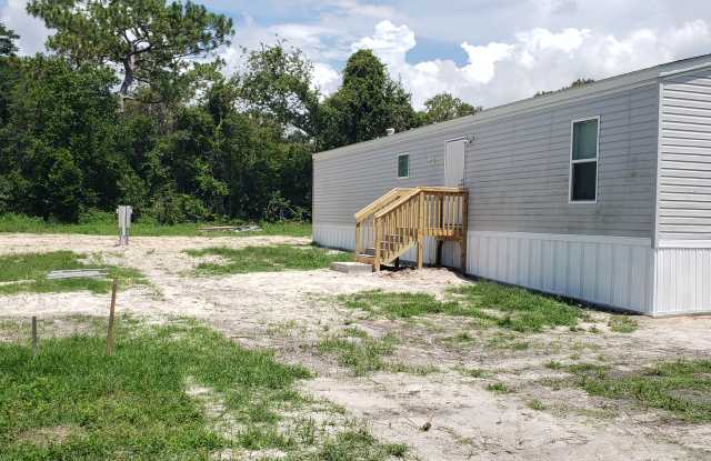 17020 Meridian Blvd photos photos