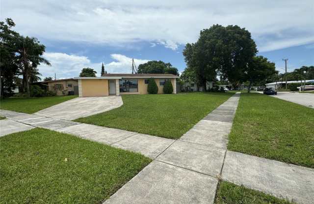 6101 NW 18th Street Gallery 3