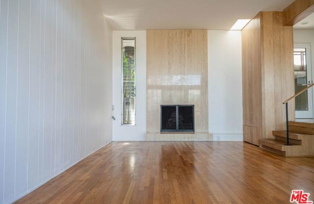 8895 Appian Way photos photos