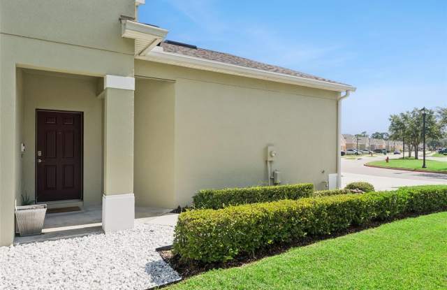 1356 SCARLET OAK LOOP Gallery 2