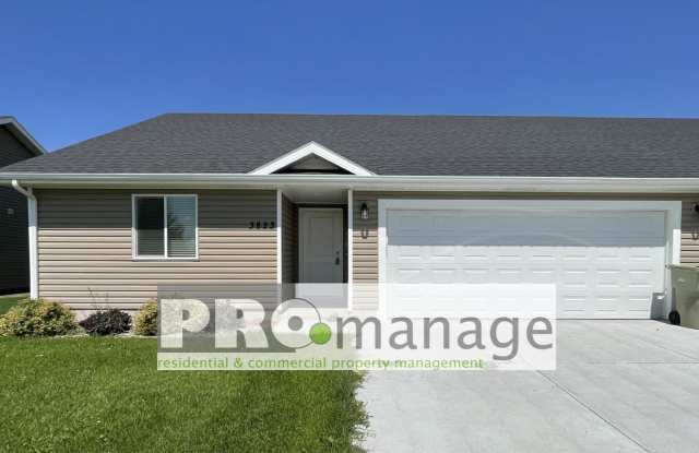 3 Bed, 2 Bath Town Home w/ 2 Car Garage - Idaho Falls - 3839 East Deloy Drive, Lincoln, ID 83401
